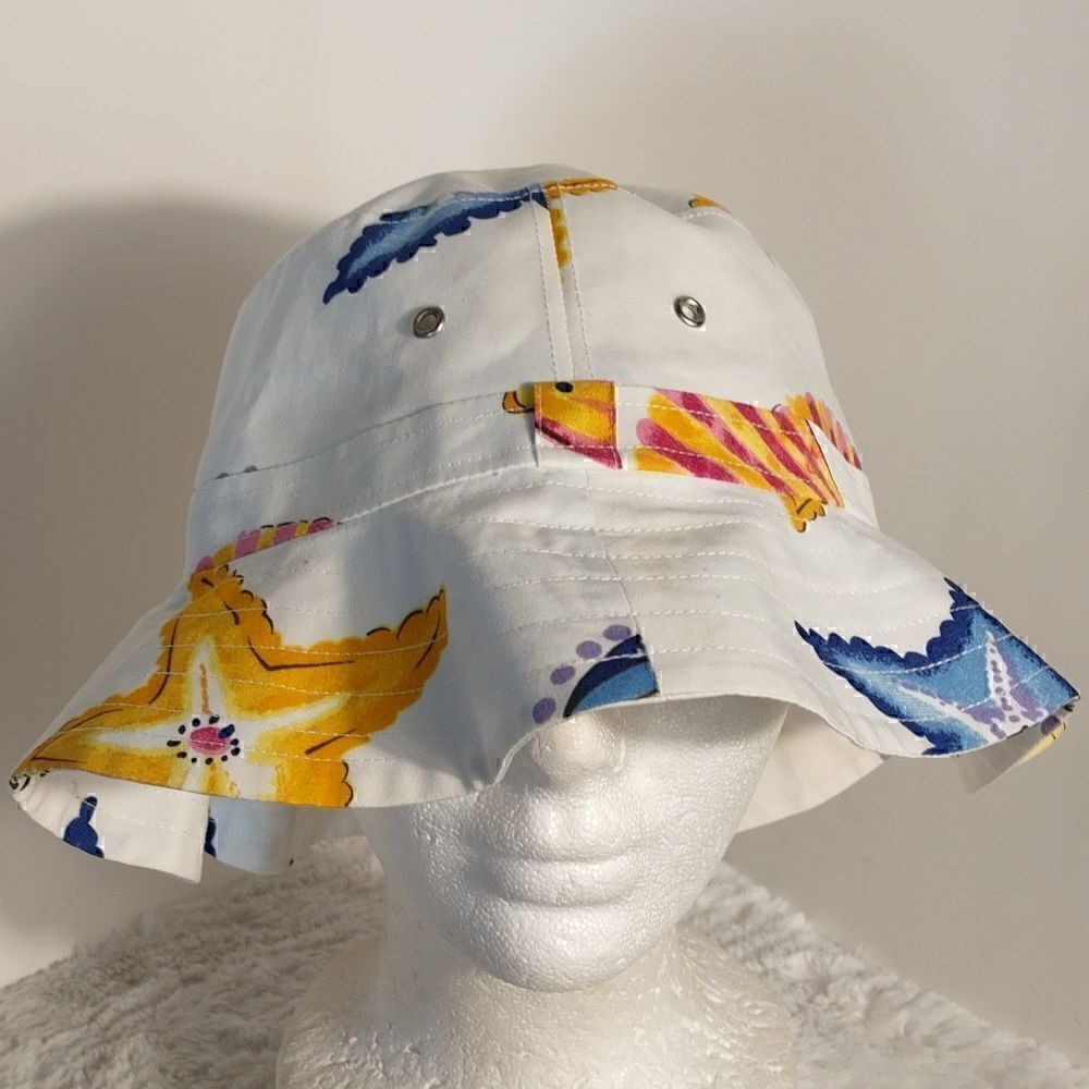 Sunshine Island "Seashell" Bucket Hat